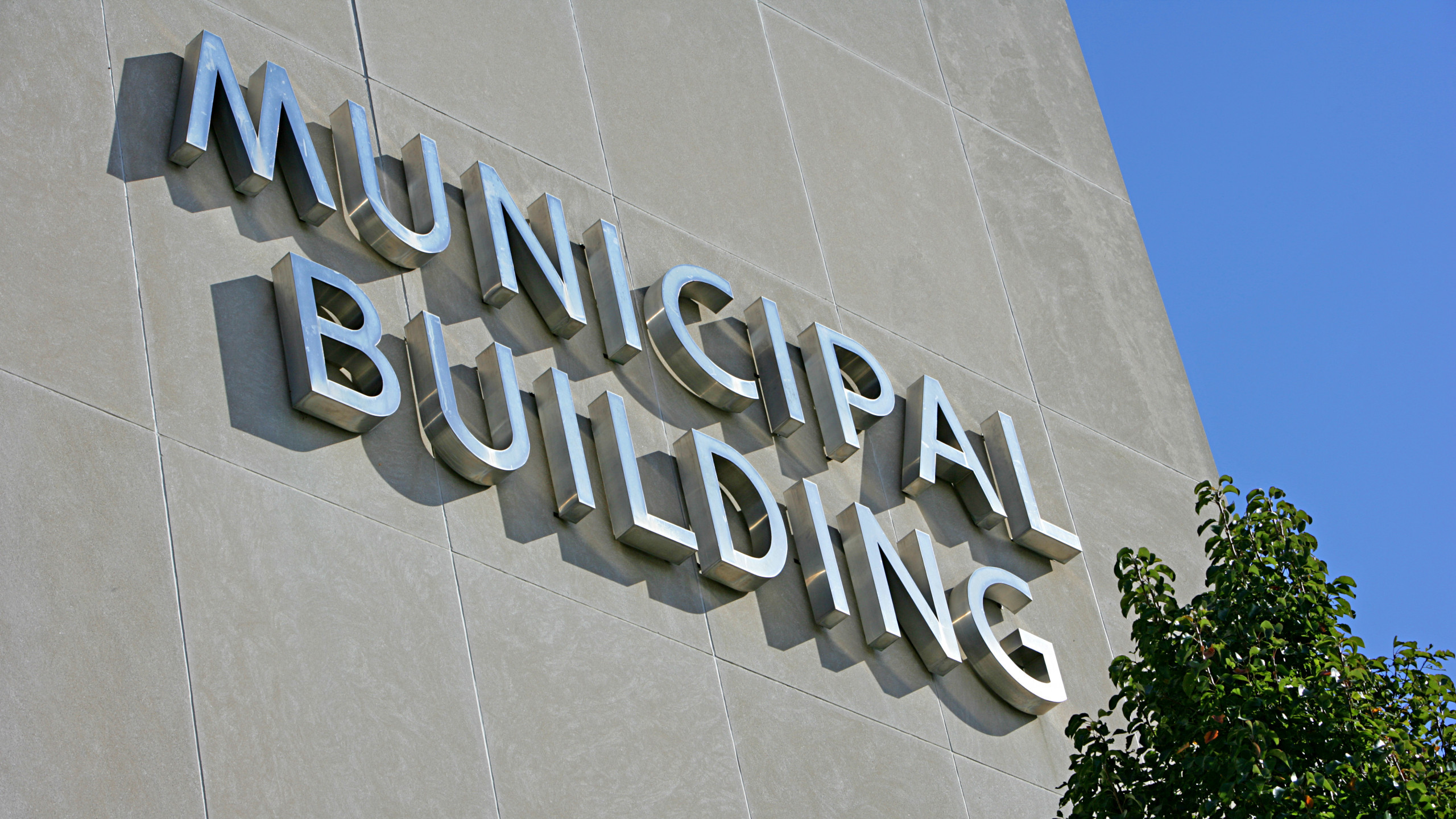 Exterior of building with "Municipal" sign